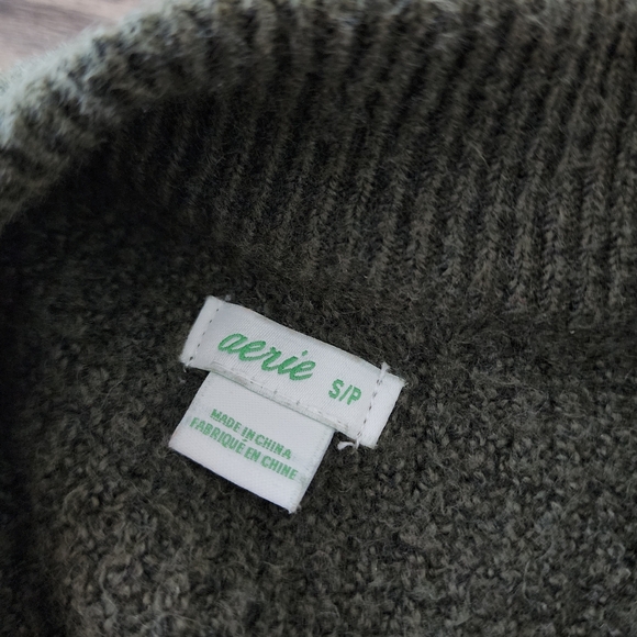 Aerie Green Crewneck Pullover Sweater Small - Picture 14 of 16